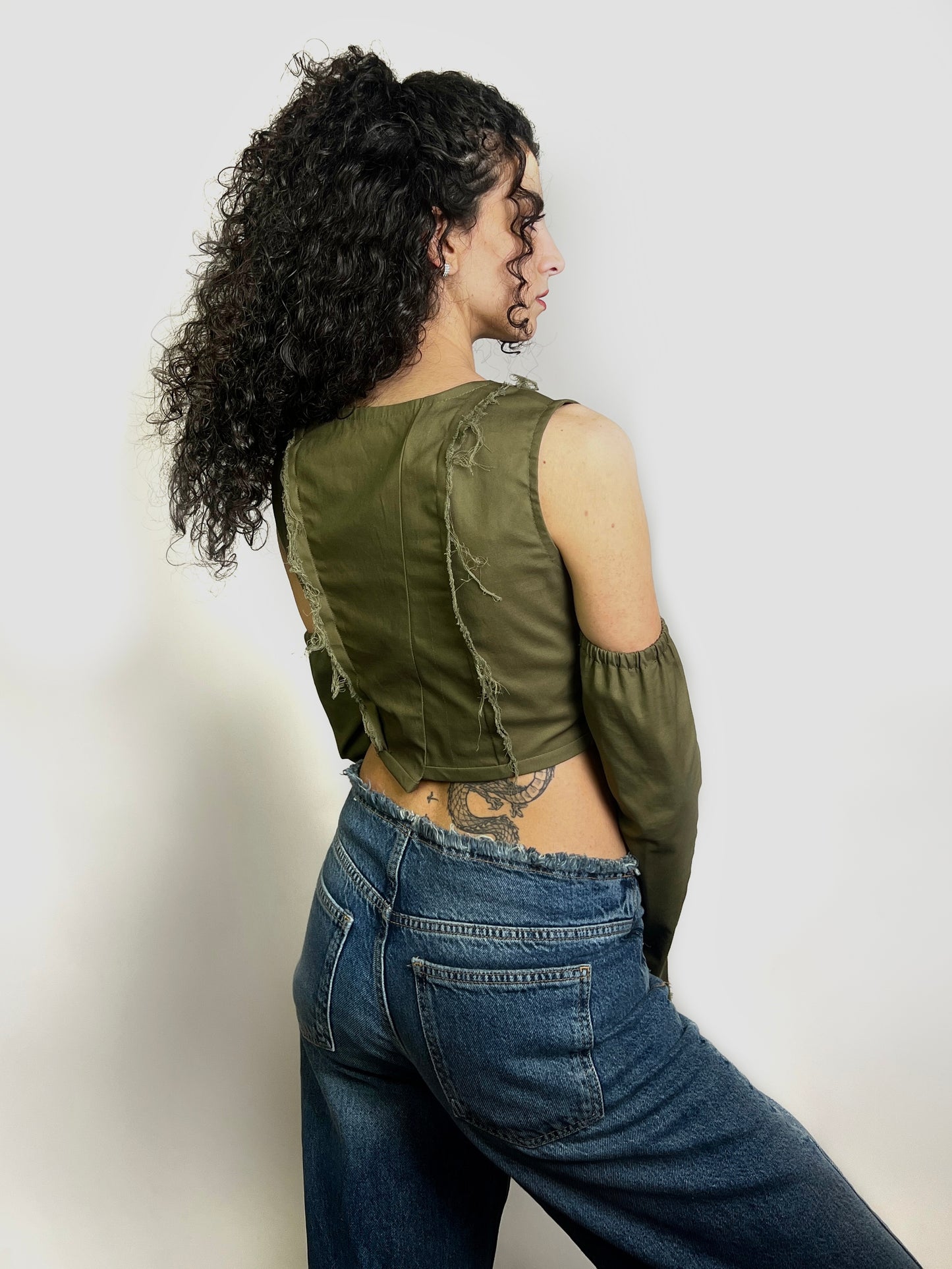 Crop top cut out AMETRIA