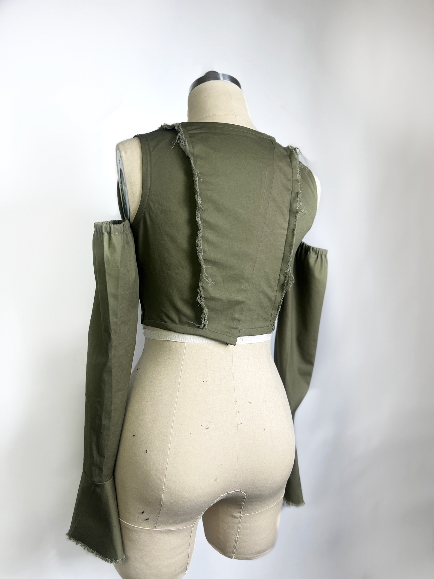 Crop top cut out AMETRIA